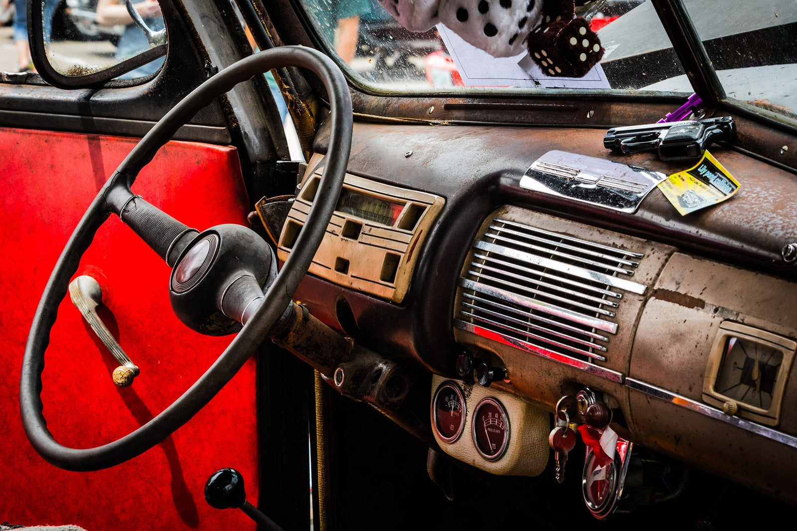 Rusty Gold - The Moonshine Truck - The Photography Bar