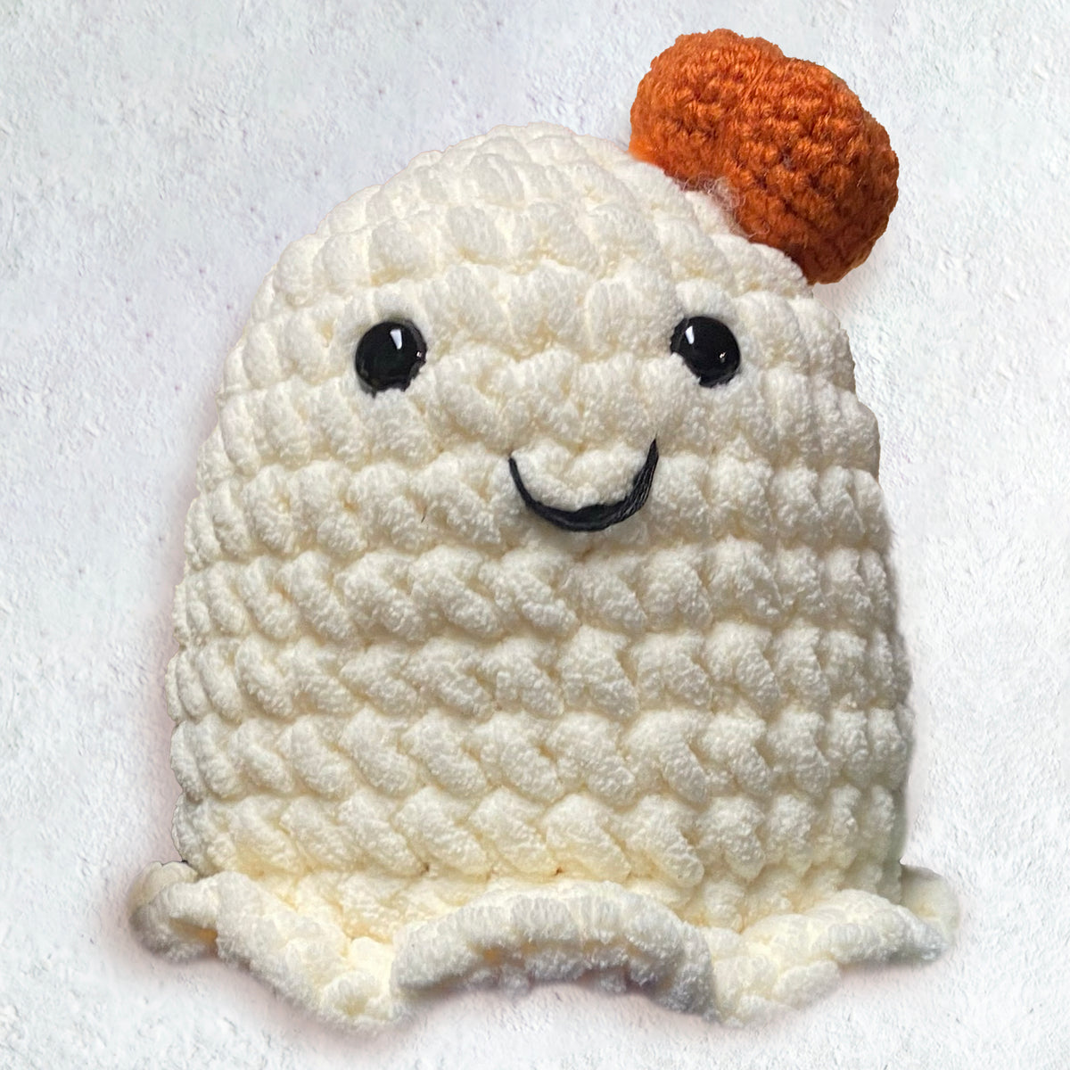 Crocheted Friendly Ghost - Thephotographybar